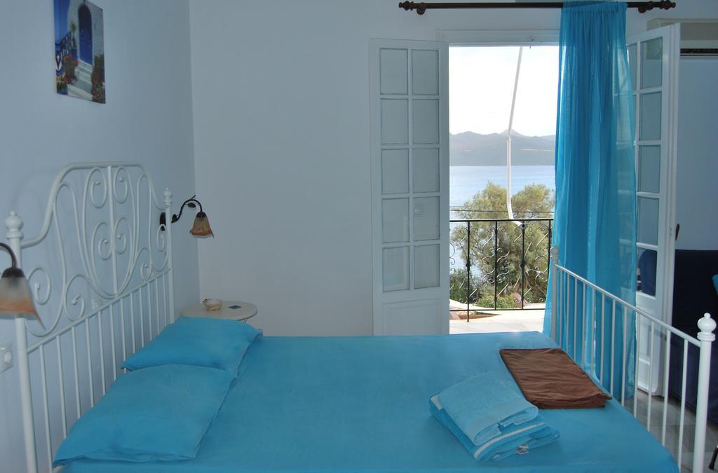 Casa Di Giorgio Appartement Nikiana Kamer foto